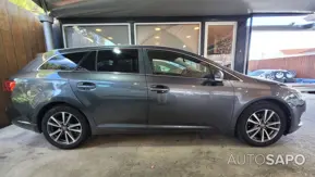 Toyota Avensis de 2012