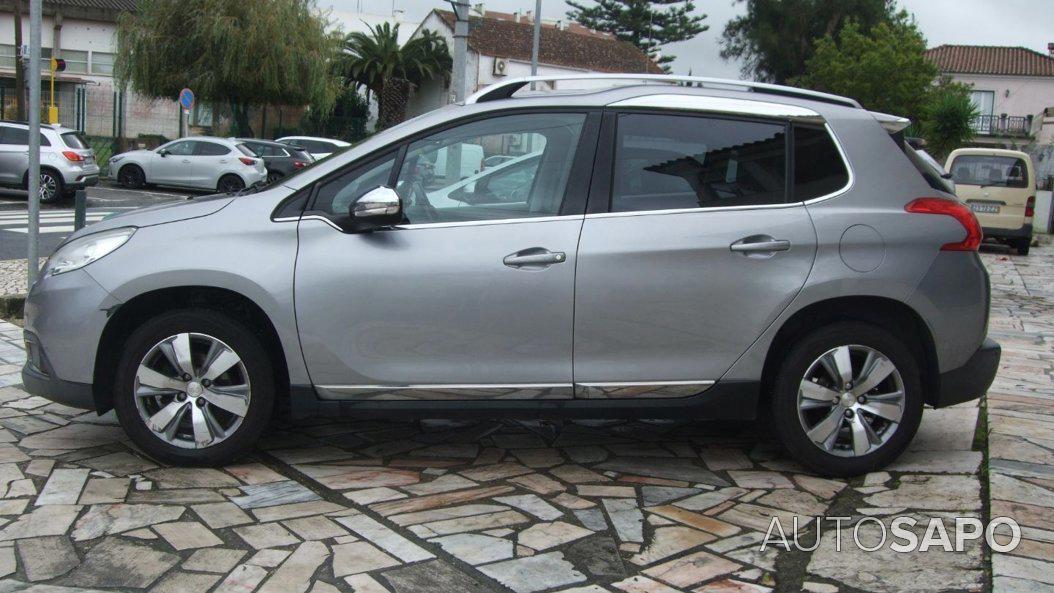 Peugeot 2008 1.2 PureTech Active Pack de 2015