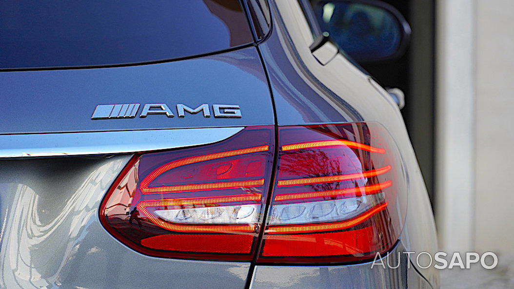 Mercedes-Benz Classe C 300 de AMG Line de 2021