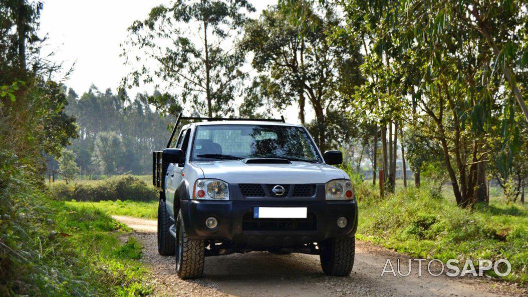 Nissan NP300 2.5 DDTi CD S 4WD de 2010