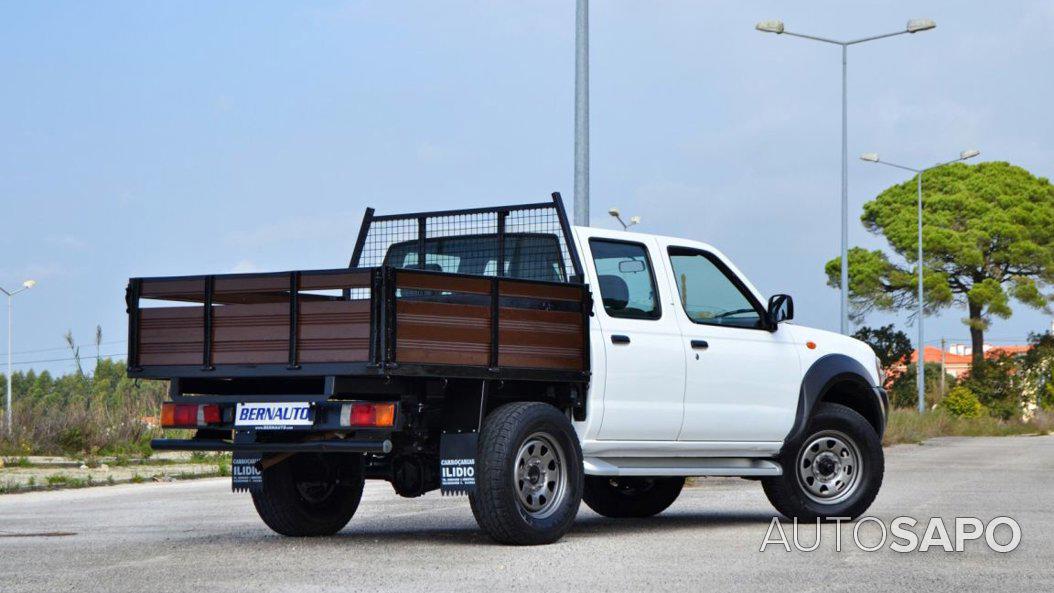 Nissan NP300 2.5 DDTi CD S 4WD de 2010