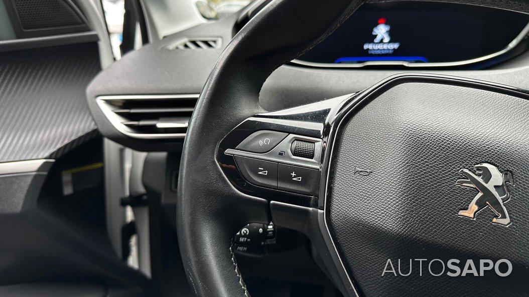 Peugeot 3008 1.5 BlueHDi Allure de 2019