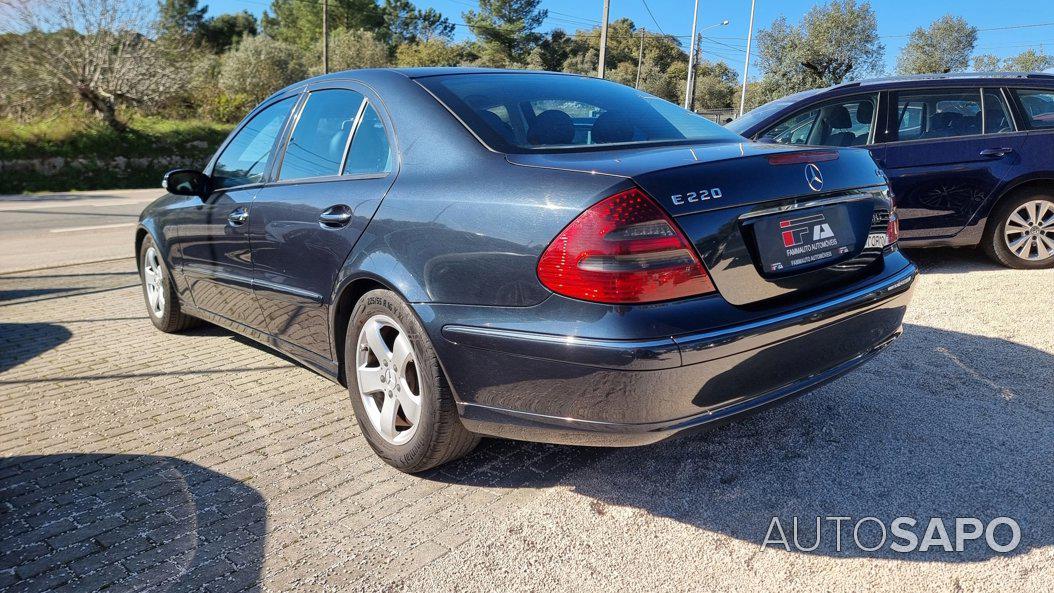 Mercedes-Benz Classe E de 2004