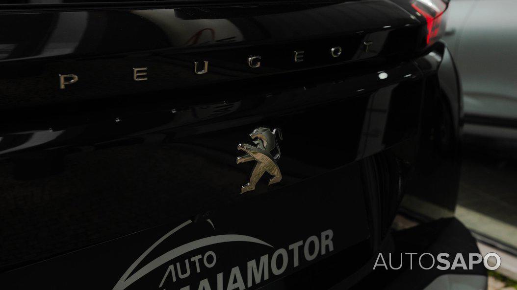 Peugeot 2008 1.2 PureTech Allure EAT8 de 2021