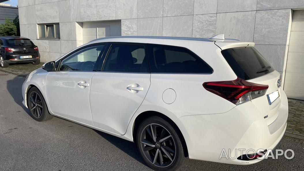 Toyota Auris 1.4 D-4D Comfort Pack Techno+Pack Sport de 2017