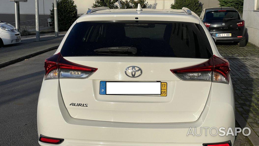 Toyota Auris 1.4 D-4D Comfort Pack Techno+Pack Sport de 2017