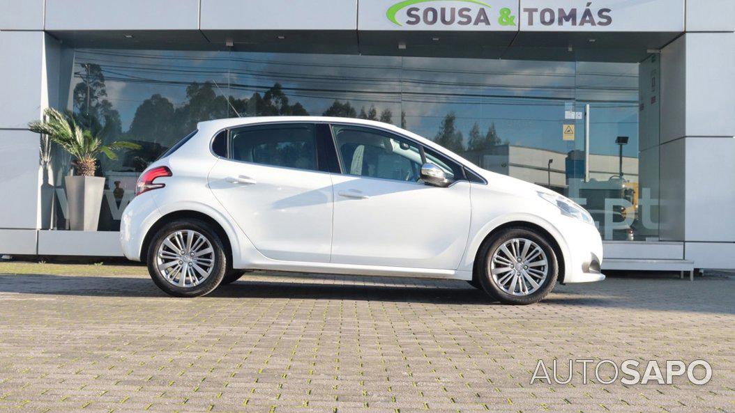 Peugeot 208 1.2 PureTech Allure de 2016