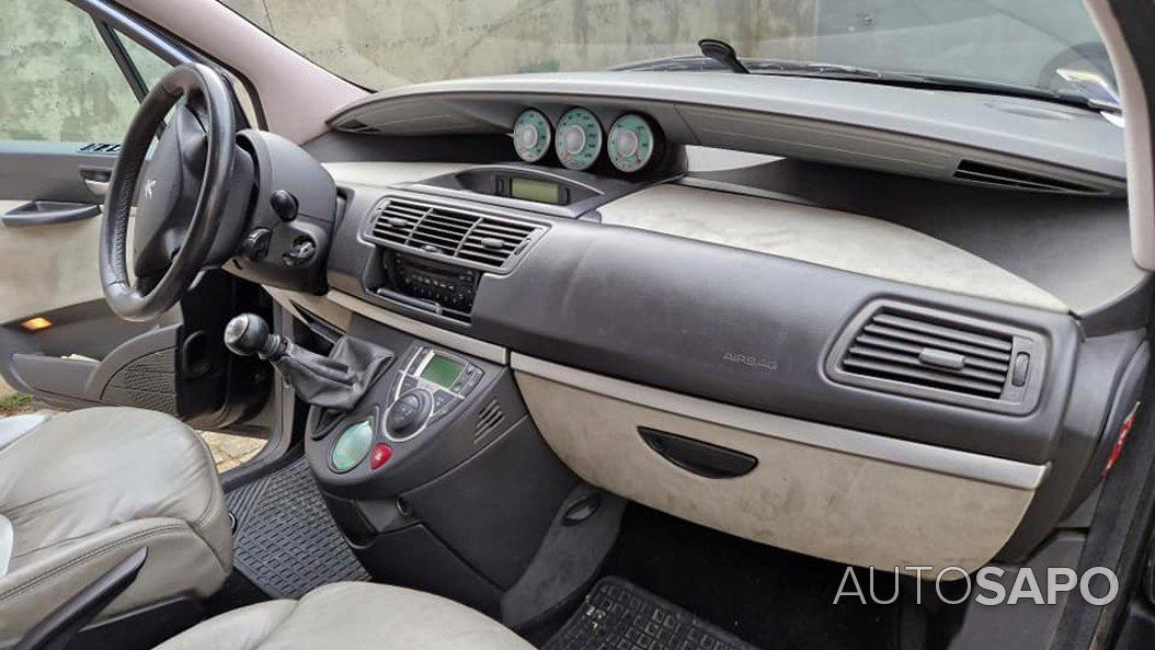 Peugeot 807 2.2 HDi de 2004