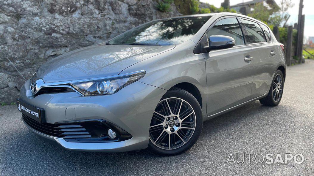 Toyota Auris 1.8 HSD Comfort+Pack Techno+Pack Sport de 2018