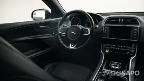 Jaguar XE 2.0 D R-Sport Aut. de 2017