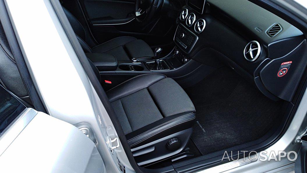 Mercedes-Benz Classe A 160 CDi BlueEfficiency Urban de 2016