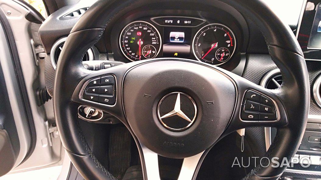 Mercedes-Benz Classe A 160 CDi BlueEfficiency Urban de 2016