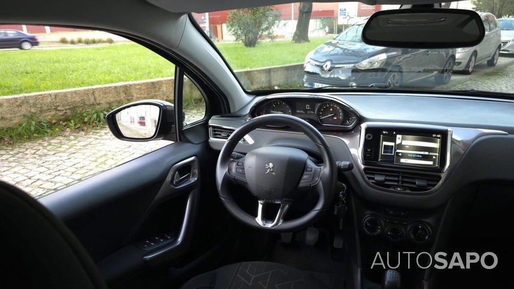 Peugeot 2008 1.2 PureTech Style de 2014