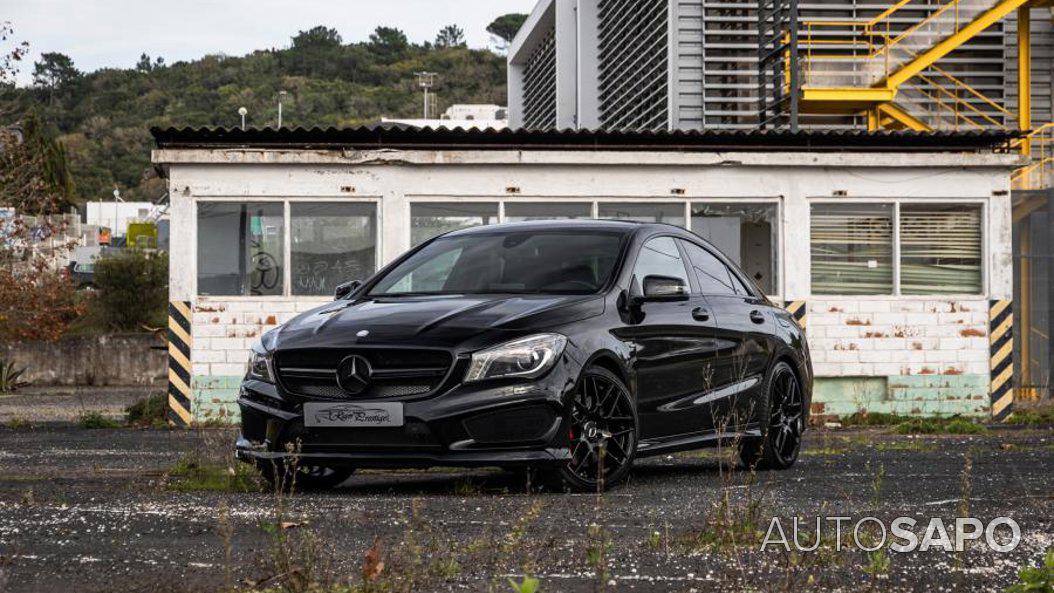 Mercedes-Benz Classe CLA 45 AMG 4-Matic de 2015