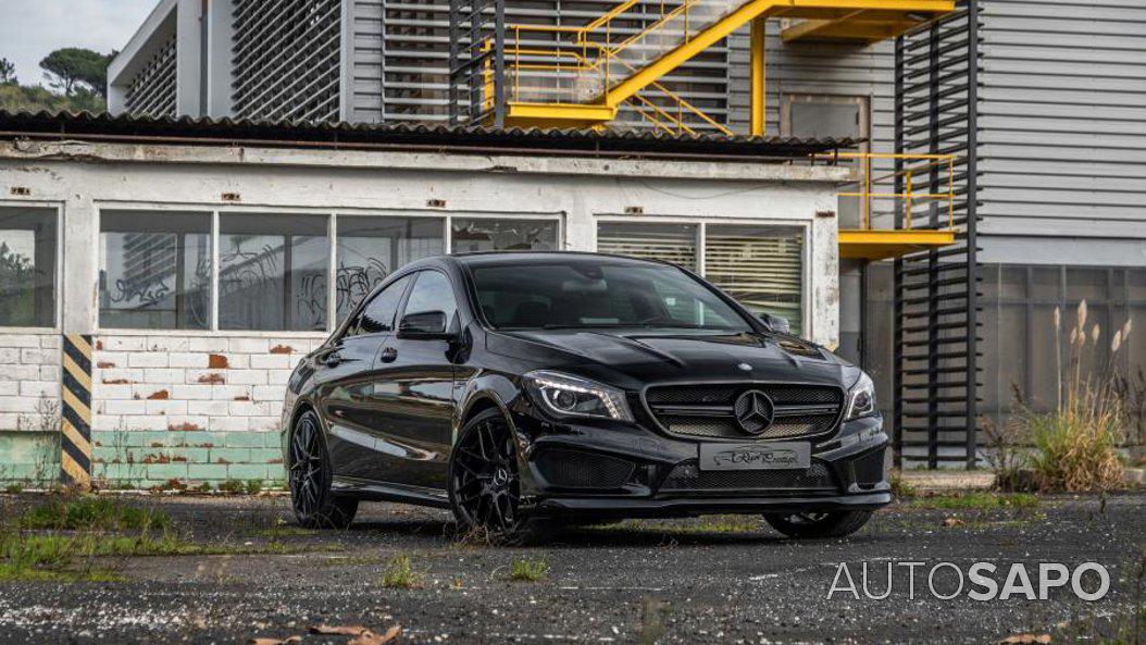 Mercedes-Benz Classe CLA 45 AMG 4-Matic de 2015