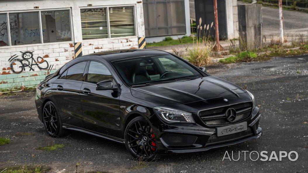 Mercedes-Benz Classe CLA 45 AMG 4-Matic de 2015