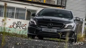 Mercedes-Benz Classe CLA 45 AMG 4-Matic de 2015