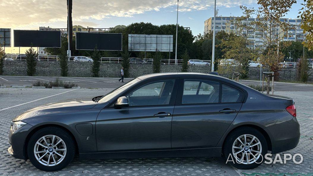 BMW Série 3 330 e iPerfomance Line Sport de 2017