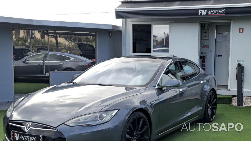 Tesla Model S 85 Perfomance de 2014