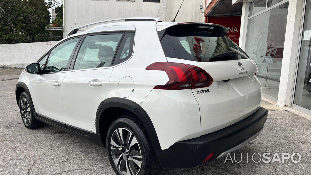 Peugeot 2008 1.2 PureTech Allure EAT6 de 2018