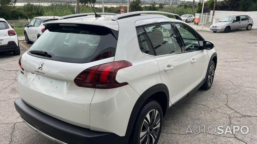 Peugeot 2008 1.2 PureTech Allure EAT6 de 2018