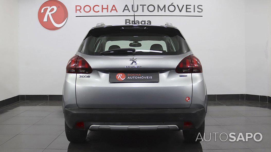 Peugeot 2008 1.2 PureTech Allure EAT6 de 2016