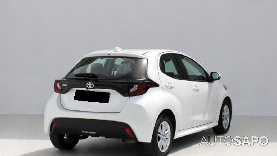 Toyota Yaris 1.0 VVT-i Comfort+Pack Style de 2021