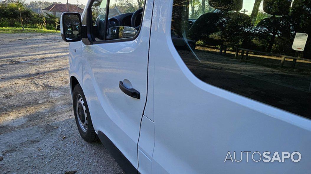 Opel Vivaro 1.6CDTi Bi-Turbo de 2017