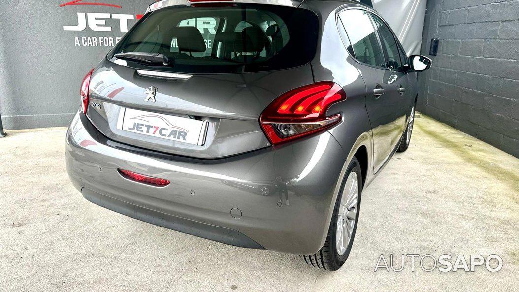 Peugeot 208 1.2 PureTech Allure de 2018