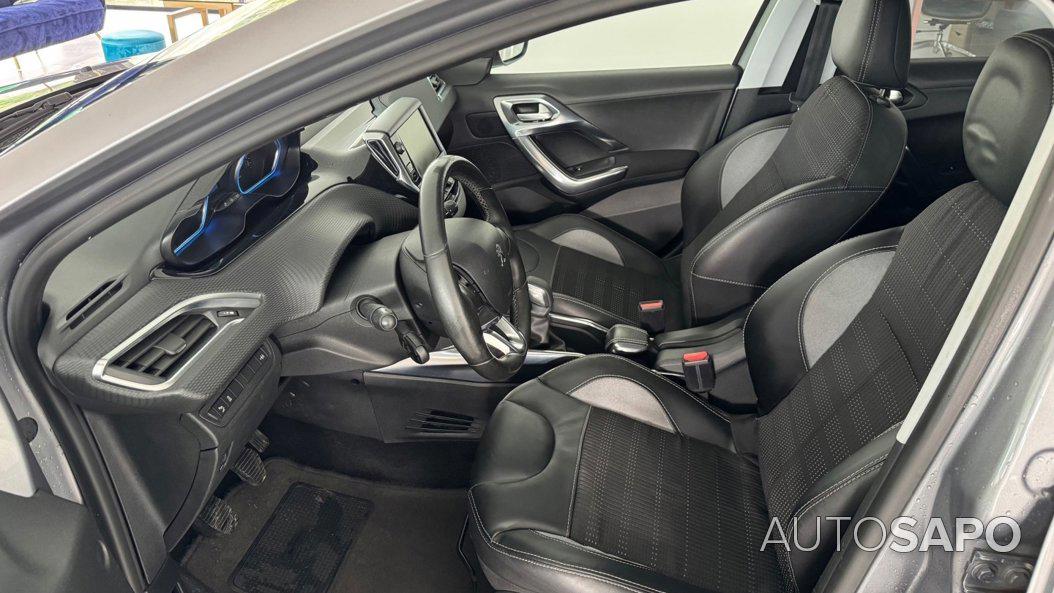 Peugeot 2008 1.2 PureTech Allure de 2014