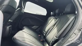 Ford Mustang Mach-E AWD de 2024