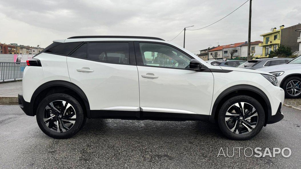 Peugeot 2008 1.2 PureTech Allure EAT8 de 2023