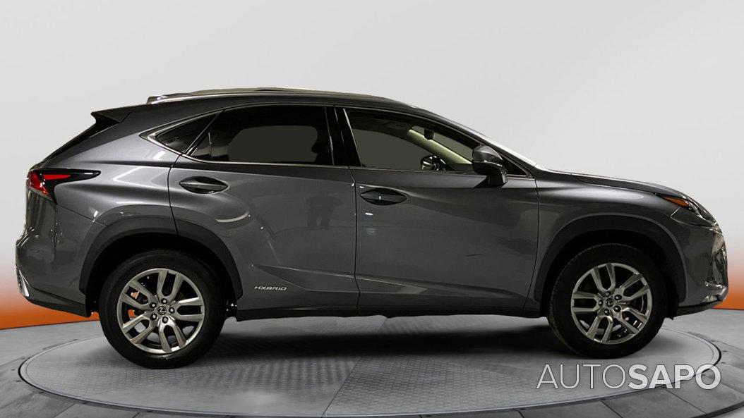 Lexus NX de 2021