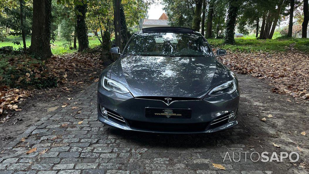 Tesla Model S 90D de 2017