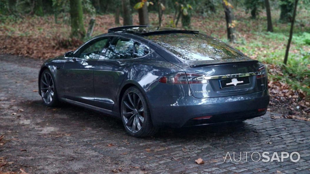 Tesla Model S 90D de 2017