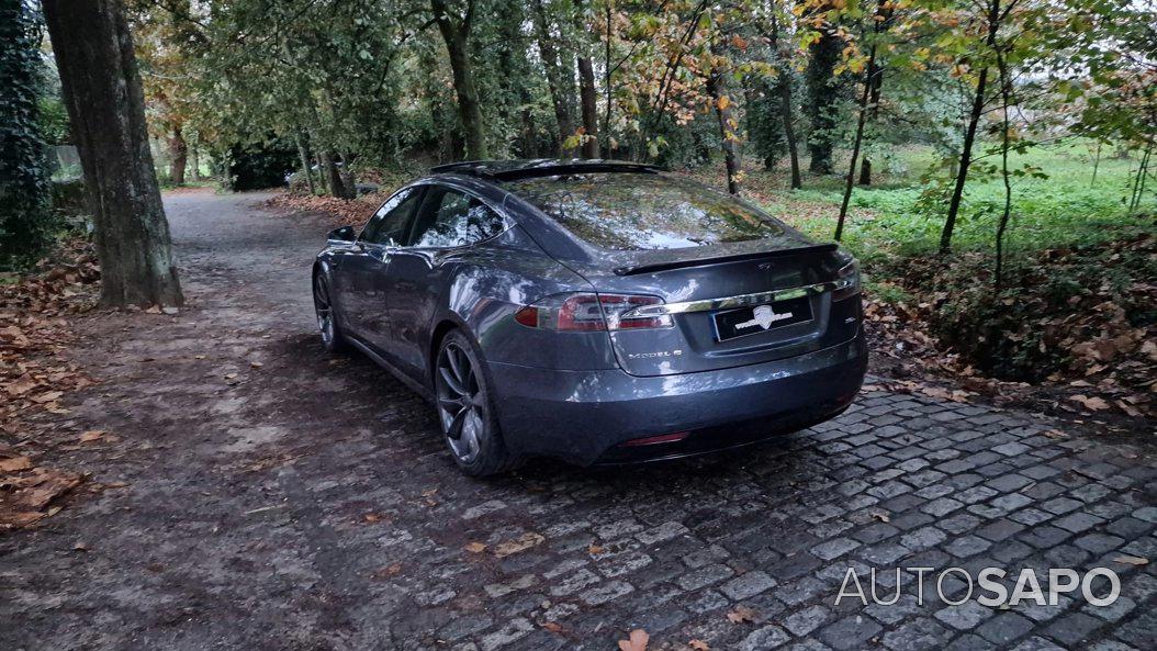 Tesla Model S 90D de 2017