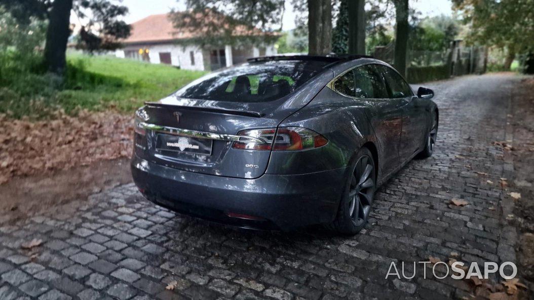 Tesla Model S 90D de 2017