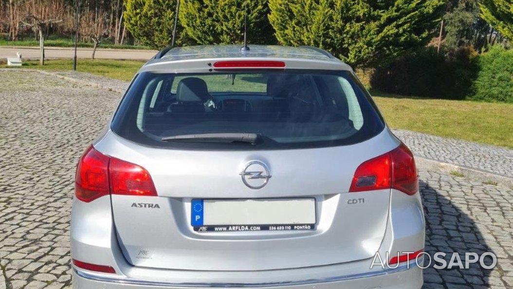 Opel Astra de 2012