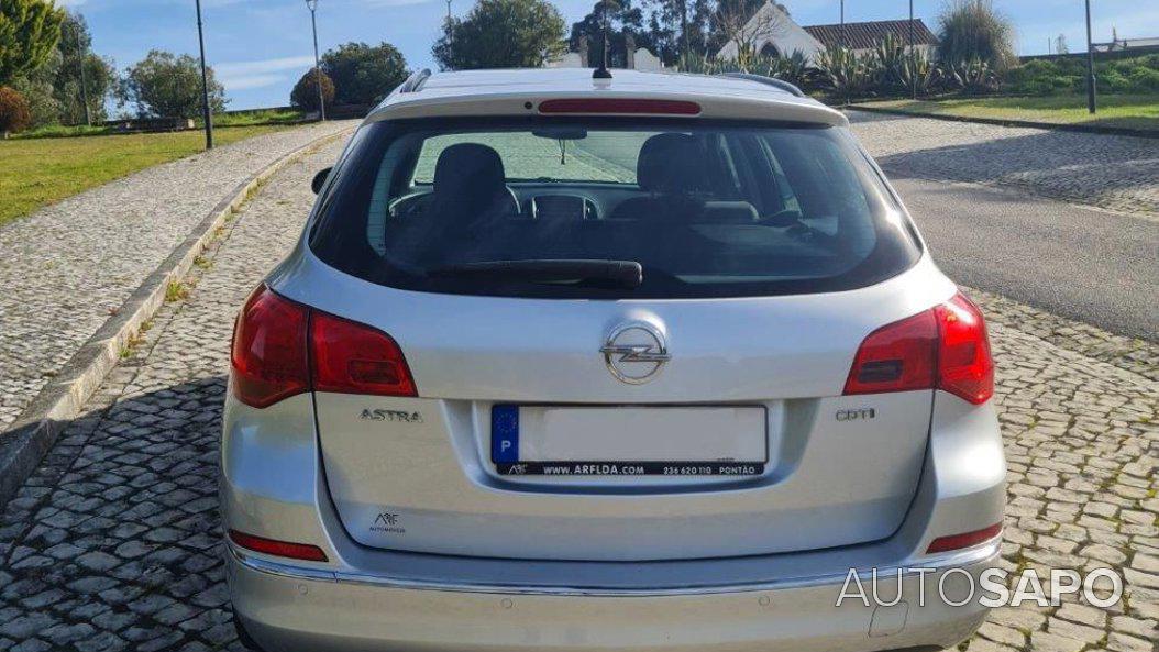 Opel Astra de 2012