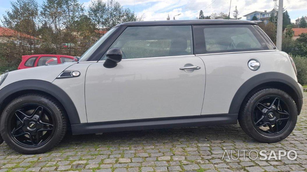 MINI Cooper de 2010