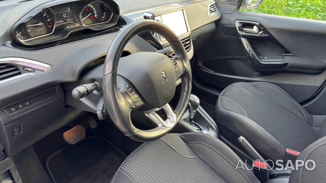 Peugeot 208 1.2 PureTech Allure de 2016