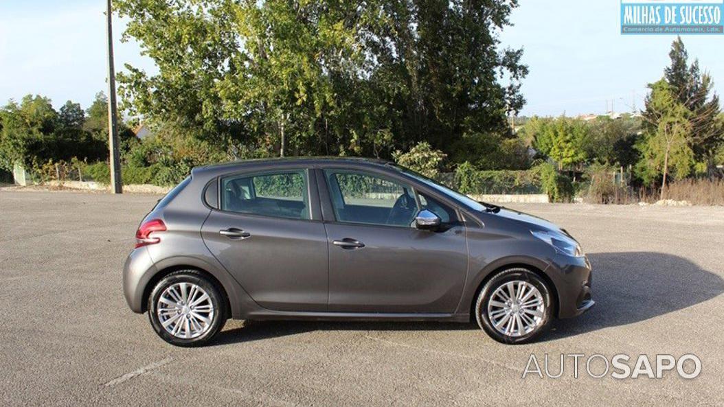 Peugeot 208 1.2 PureTech Style de 2019