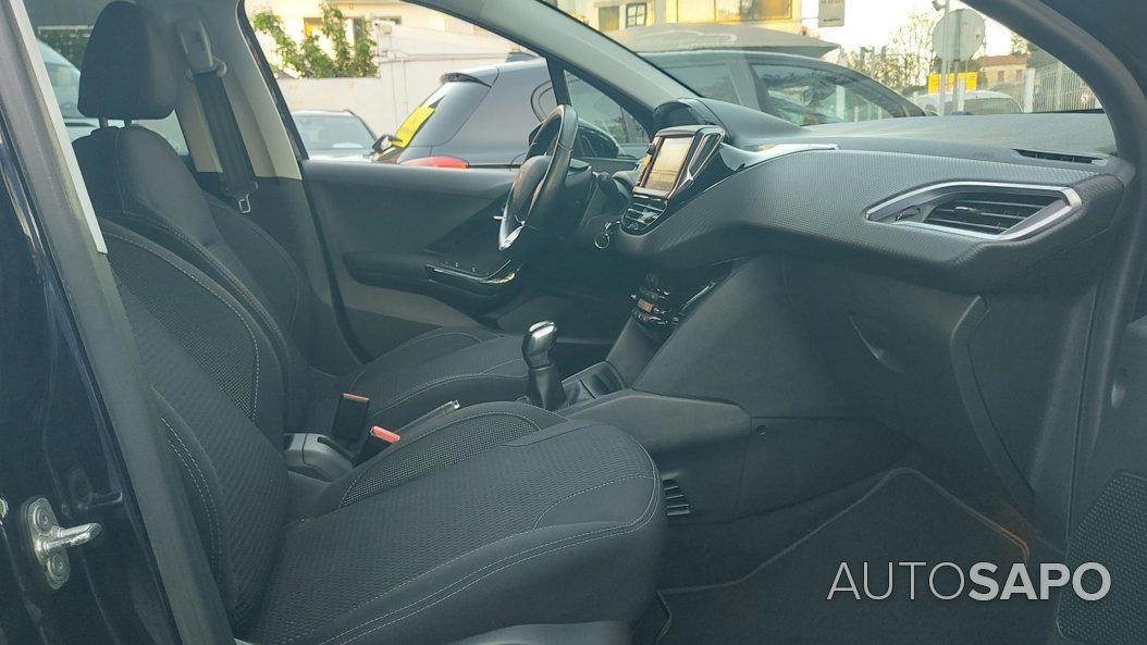 Peugeot 208 1.2 PureTech Allure de 2019