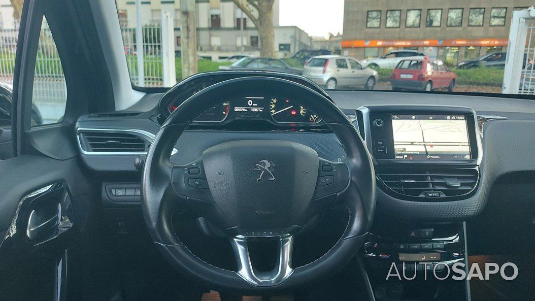 Peugeot 208 1.2 PureTech Allure de 2019