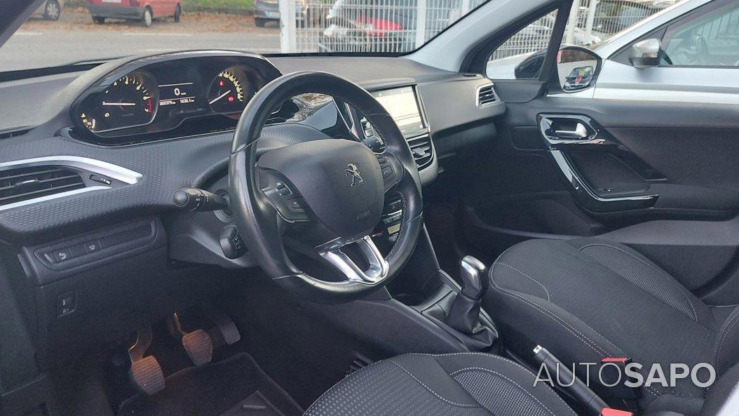 Peugeot 208 1.2 PureTech Allure de 2019