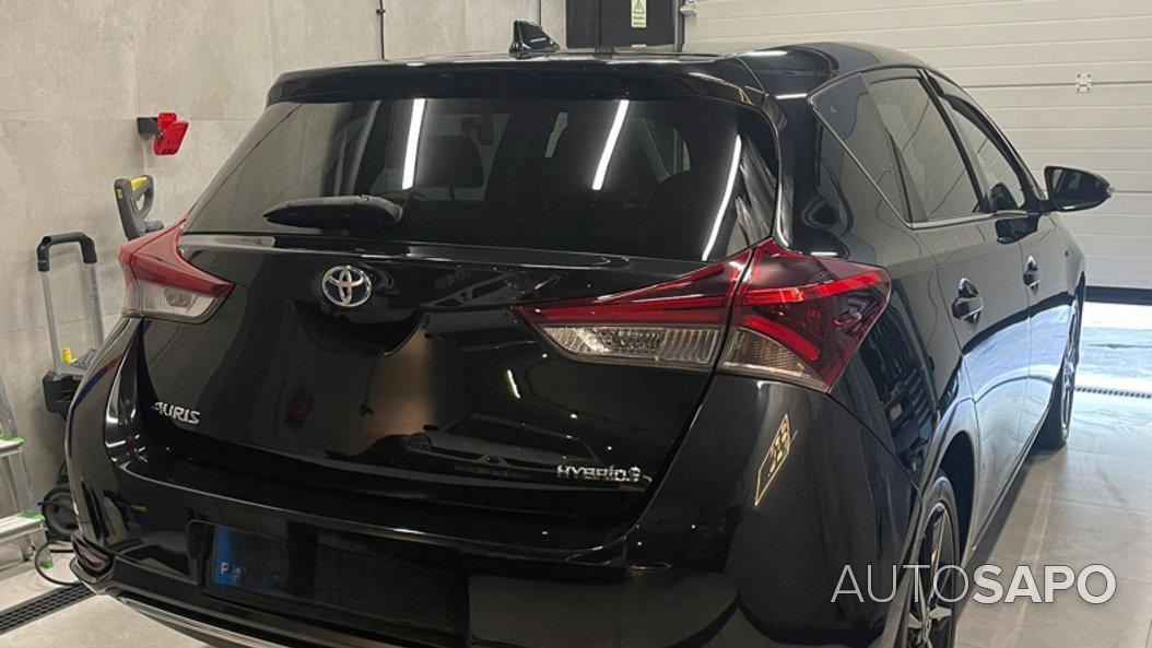 Toyota Auris 1.8 HSD Comfort+Pack Techno+Pack Sport de 2018