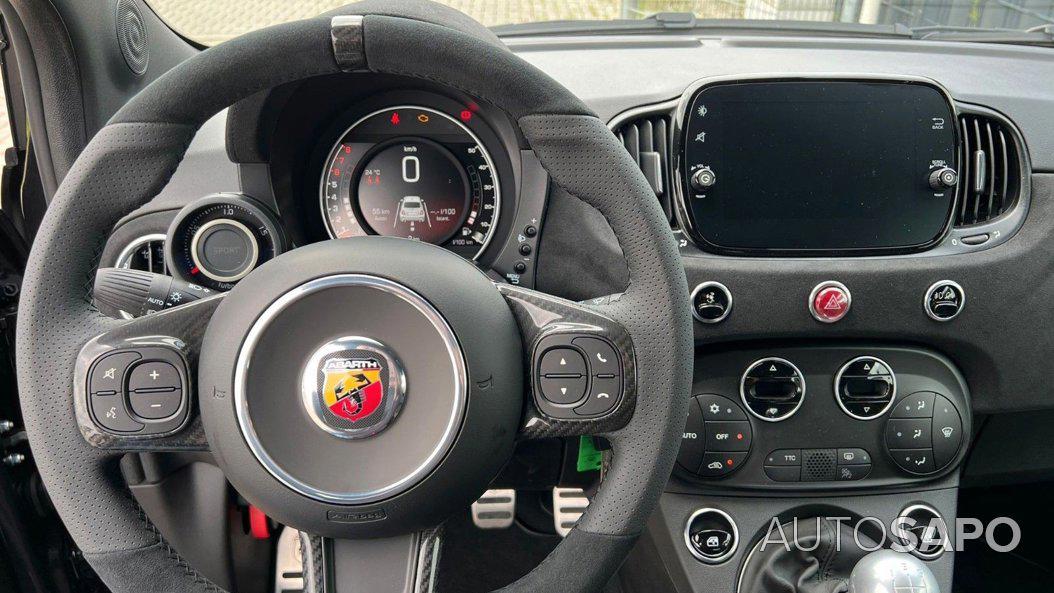 Abarth 695 de 2024