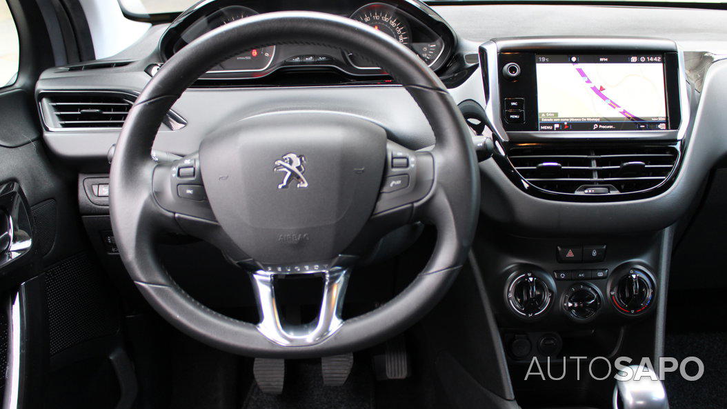 Peugeot 208 1.5 HDI Signature de 2018