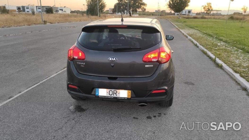 Kia Ceed 1.6 CRDi More Edition 100g de 2014