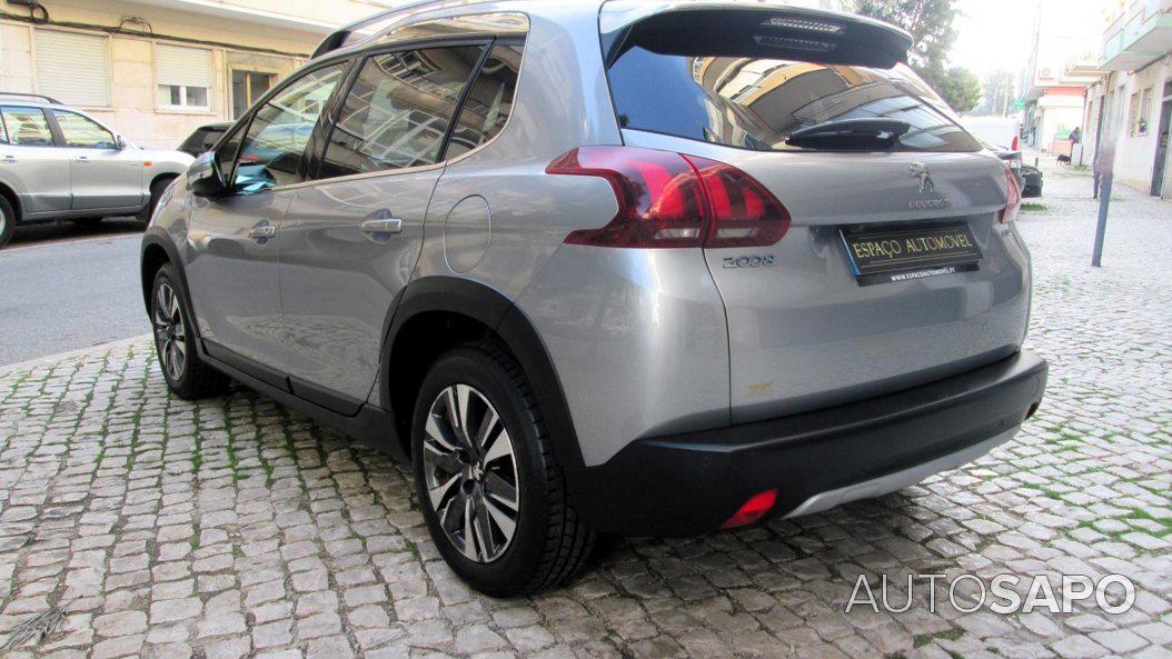 Peugeot 2008 1.2 PureTech Allure de 2017